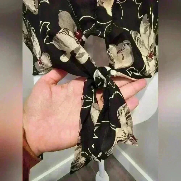 Sienna Sky Floral Tank With Tie Front In Medium - Picture 5 of 7